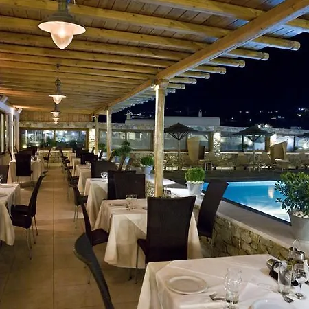 يياناكي فندق