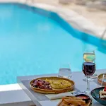 Hotel Yiannaki 4*