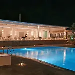 Yiannaki 4*