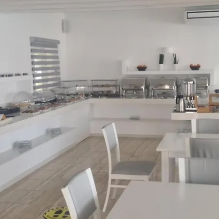 Yiannaki Ornos (Mykonos)